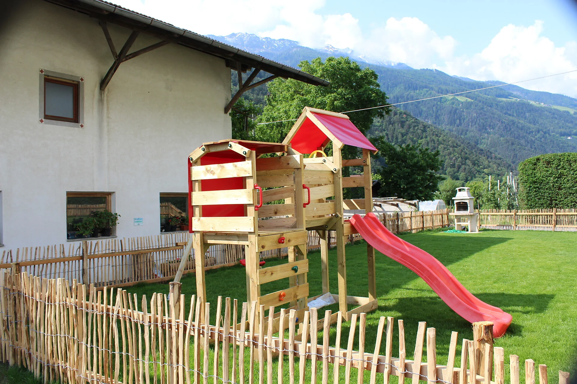 Familiengarten mit Spielplatz am Gartnerhof