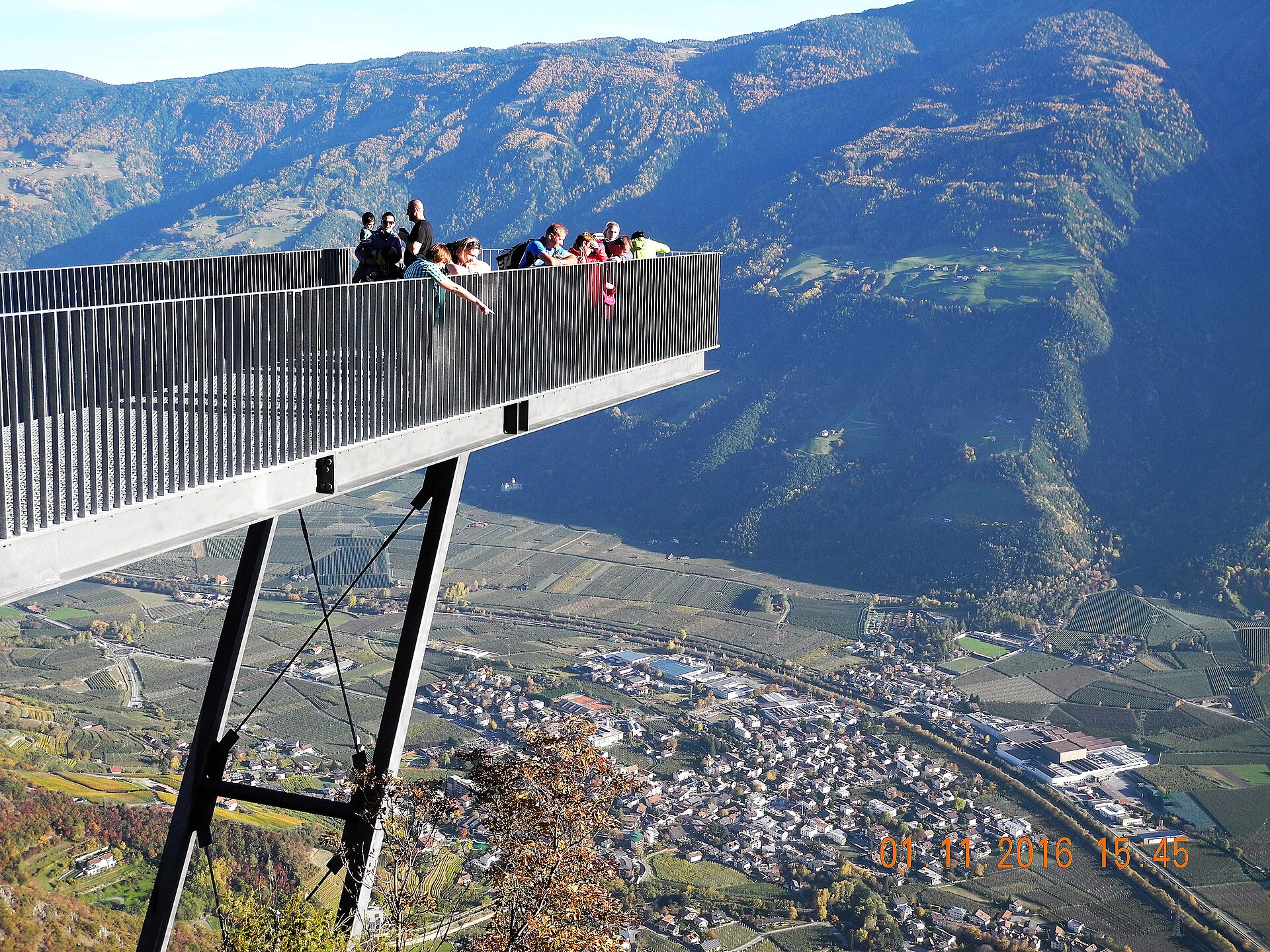 Blick von der Aussichtsplattform Unterstell auf Naturns